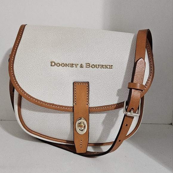 Like New!Dooney And Bourke Ivory/tan leather Shoulder bag - Picture 15 of 15